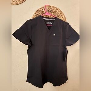 Fabletics vital 1 pocket scrub top